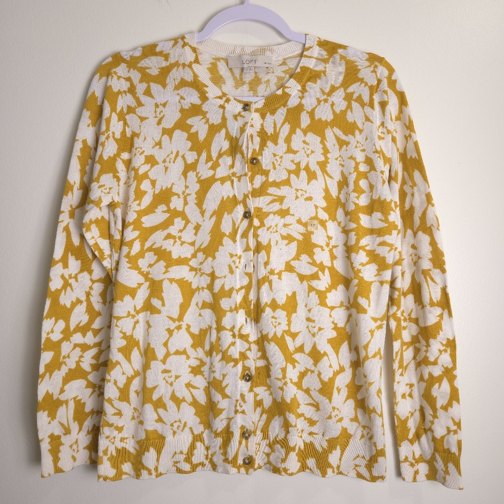 LOFT Floral Mustard Yellow Floral Roundneck Cardigan Lp‎